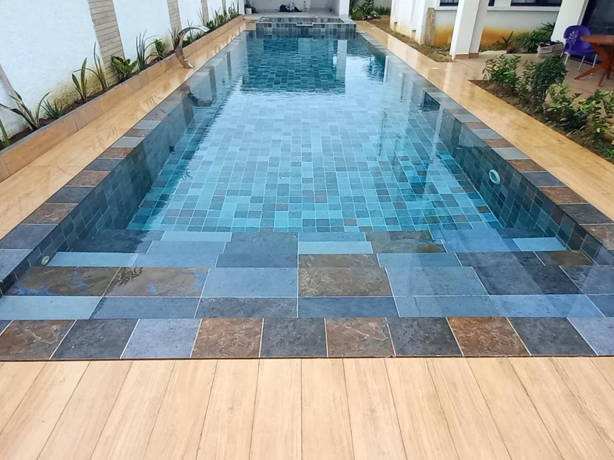Villa Bolati, Avec Piscine, Jacuzzi, Jardin Et Vue Bonoua Eksteriør billede